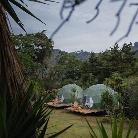 Las Cupulas At Earth Lodge Antigua Exterior photo