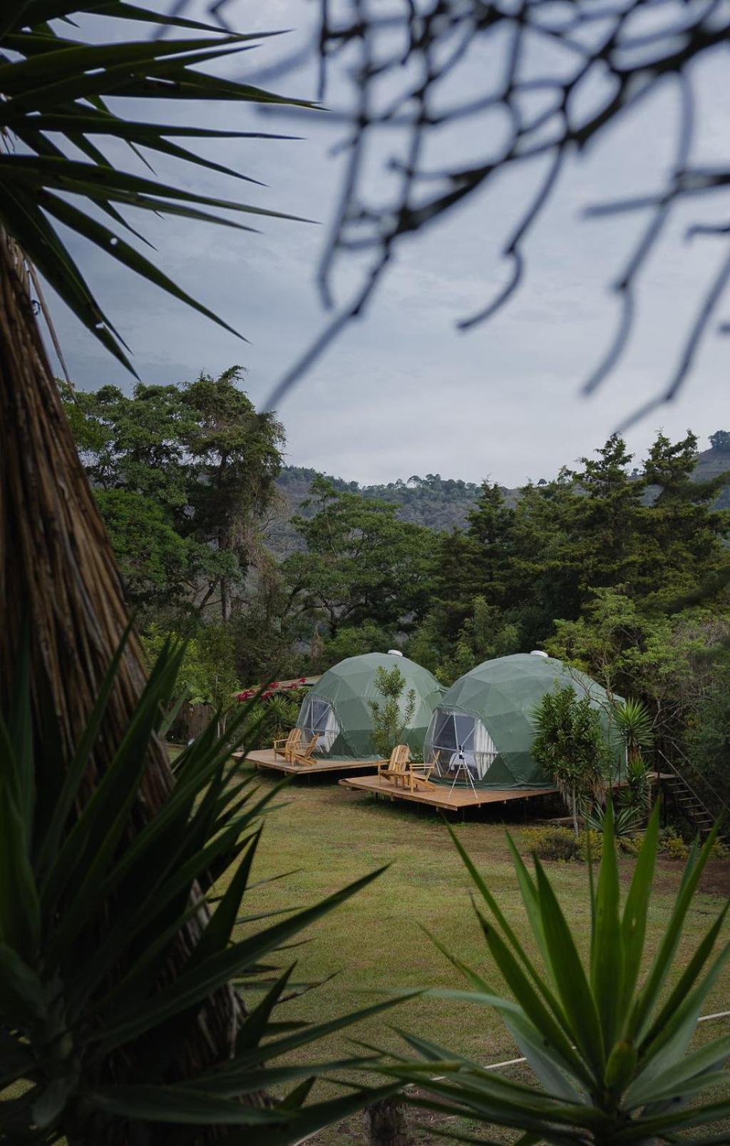 Las Cupulas At Earth Lodge Antigua Exterior photo